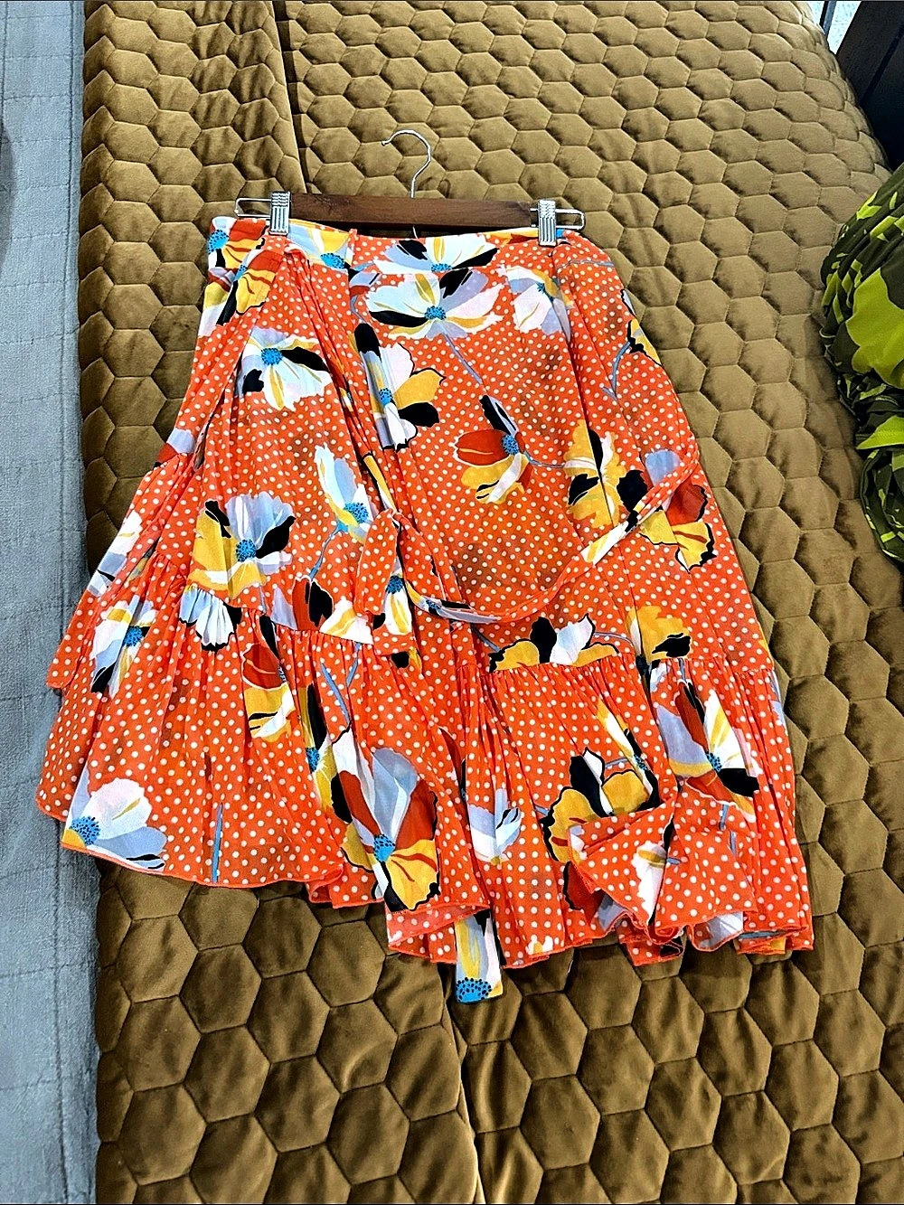 cabi Polka Dot wrap skirt in Orange & White Large